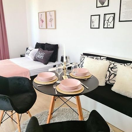 Rose Studio Lejlighed Burgas City Eksteriør billede